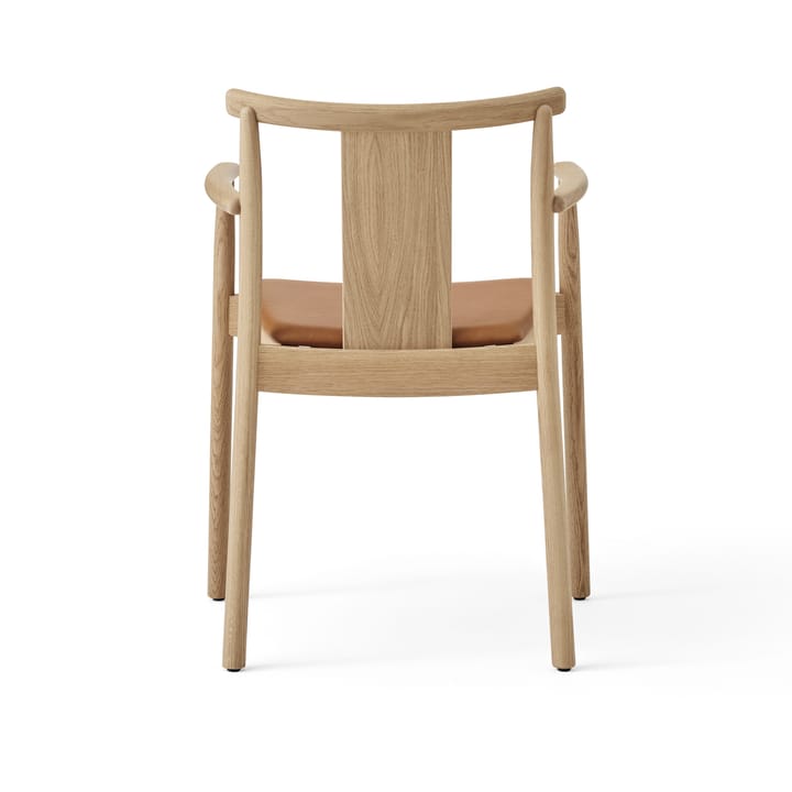 Silla con reposbrazos y cojín de silla Merkur, Oak- Dakar 0250 cognac Audo Copenhagen