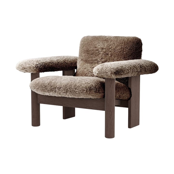 Sillón Brasilia low back, Dark oak-Sahara sheepskin curly Audo Copenhagen