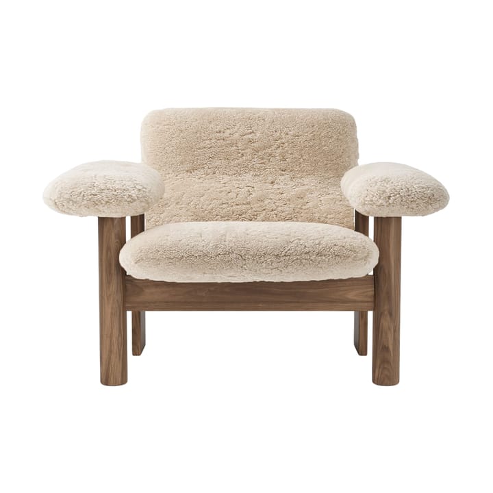 Sillón Brasilia low back, Walnut-Nature sheepskin curly Audo Copenhagen