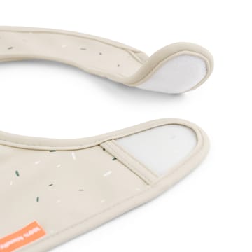 Baberos con velcro Lalee 2-pack - Sand - Done by deer