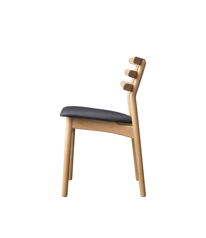 Silla J48, Oak nature lacquered-anthracite FDB Møbler