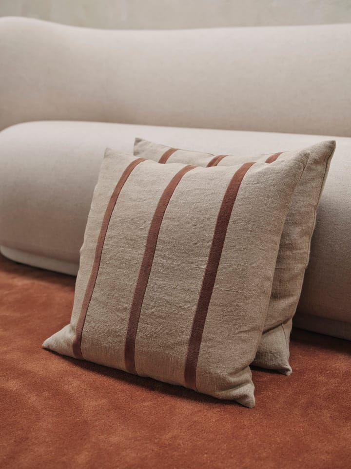 Cojín Senti Stripe 50x50 cm - Linen-carob brown - ferm LIVING