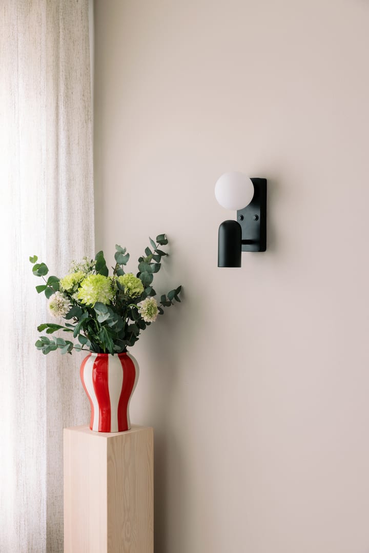 Lámpara de pared Doppio, Negro Globen Lighting