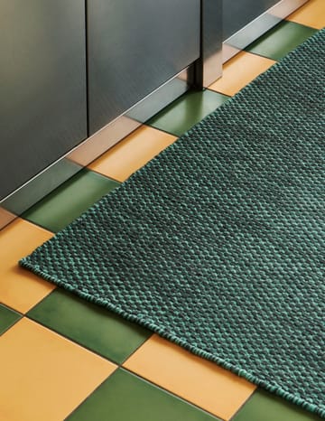 Alfombra kelim Moiré 52x95 cm - Emerald green - HAY