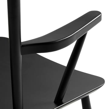 Silla con reposabrazos J42 - Black lacquered beech - HAY