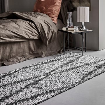 Alfombra Kin - Negro-blanco roto, 90x200 cm - House Doctor