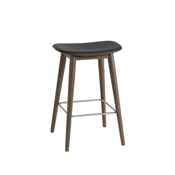 Silla Fiber bar stool 75 cm - Black, patas barnizadas de marrón oscuro - Muuto