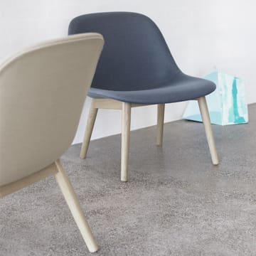 Silla Fiber Lounge con patas de roble - Divina 154 - Muuto