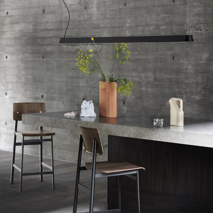 Taburete bar Loft, Oak-bajo-dusty green base de acero Muuto