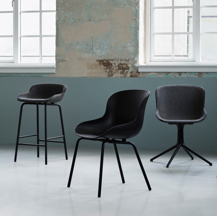 Silla con patas de metal Hyg, Negro Normann Copenhagen