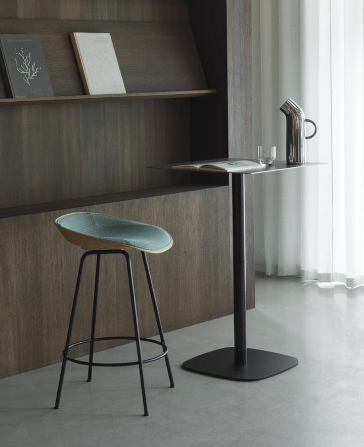 Taburete de bar Mat Barstool 65 cm, Seaweed-black steel Normann Copenhagen