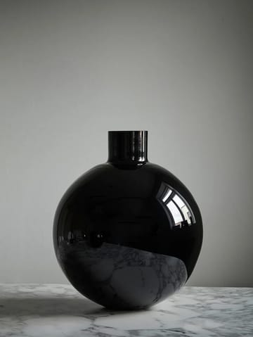 Jarrón Pallo - Negro 37 cm - Skrufs Glasbruk