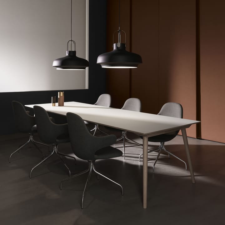 Silla de oficina Catch JH2, Tela steelcut 255 dark beige, base giratoria negra &Tradition