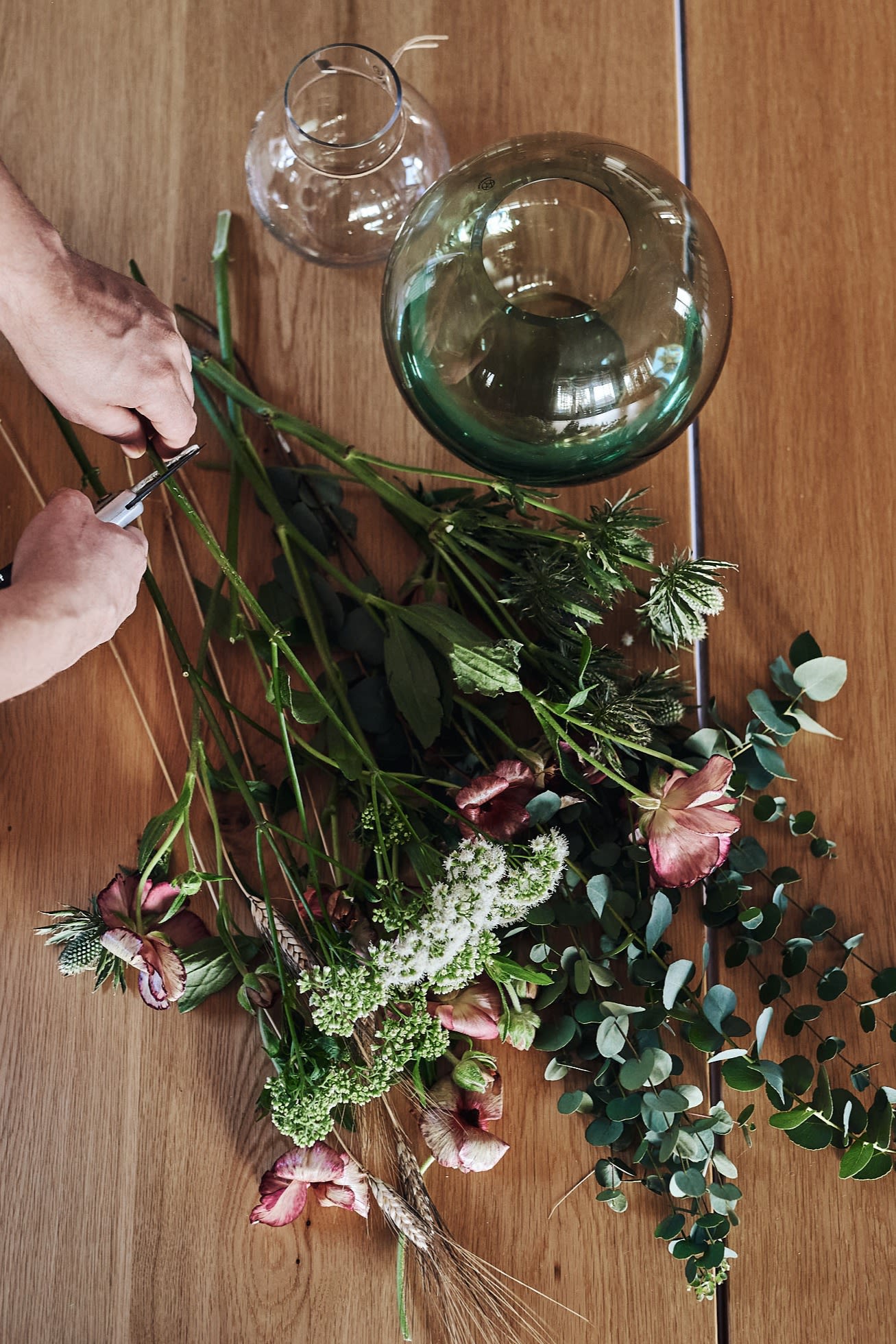 Un ramo de flores recién cortadas para que absorban más agua.