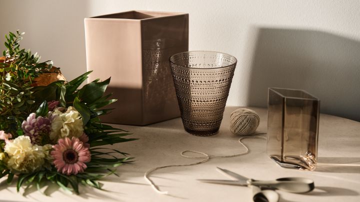 Guías de regalos e ideas para regalar en Nordic Nest. Aquí, jarrones de Iittala.
