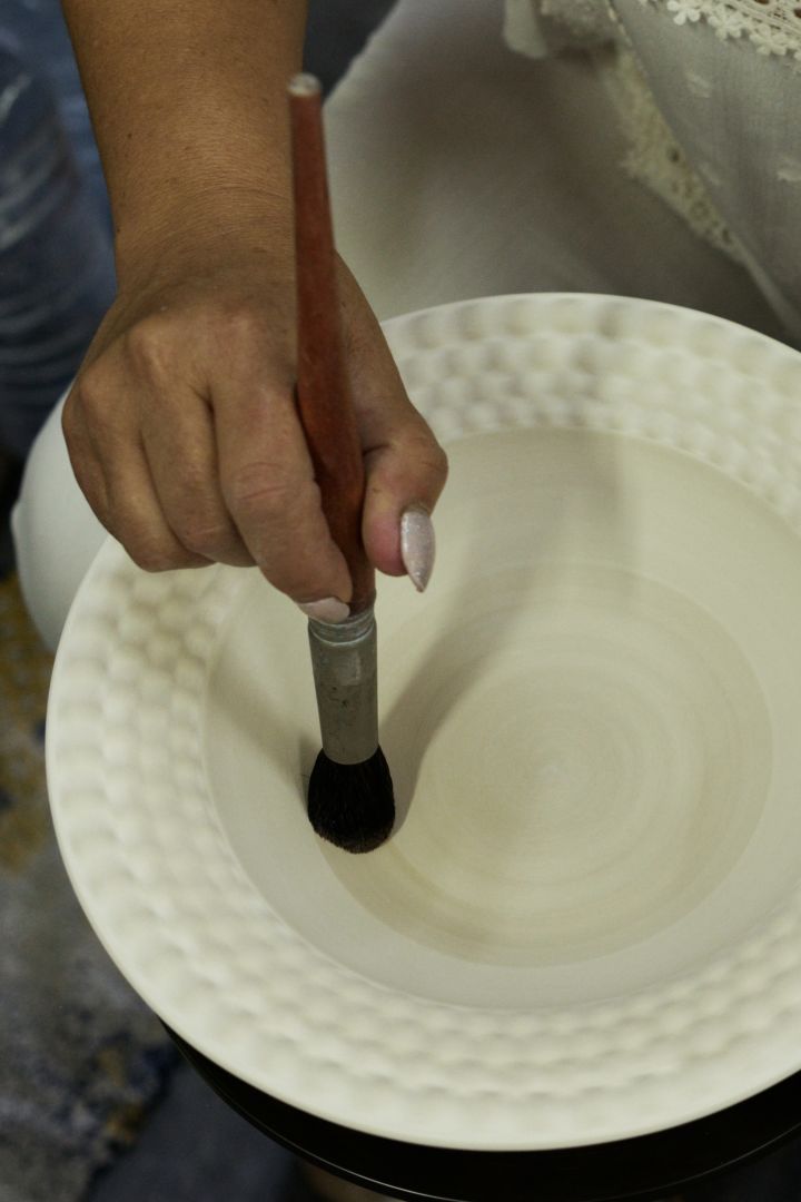 Las cerámicas Mateus se pintan todas a mano.